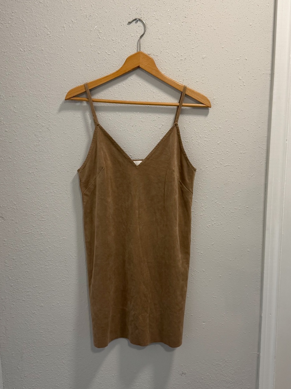 Artizia Wilfred Free Vivienne Camel Suede Dress Size
Medium
